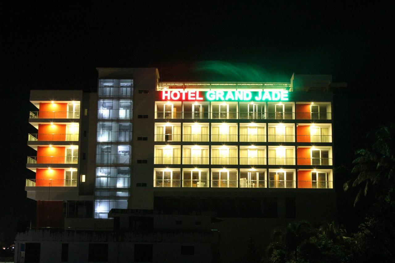 Grand Jade Hostel Myeik Eksteriør billede
